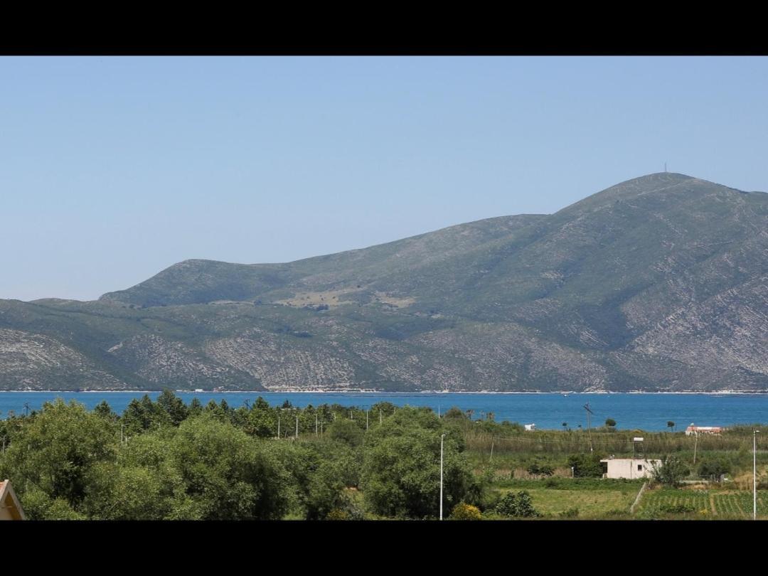 Apartments Athina Orikum Exterior photo